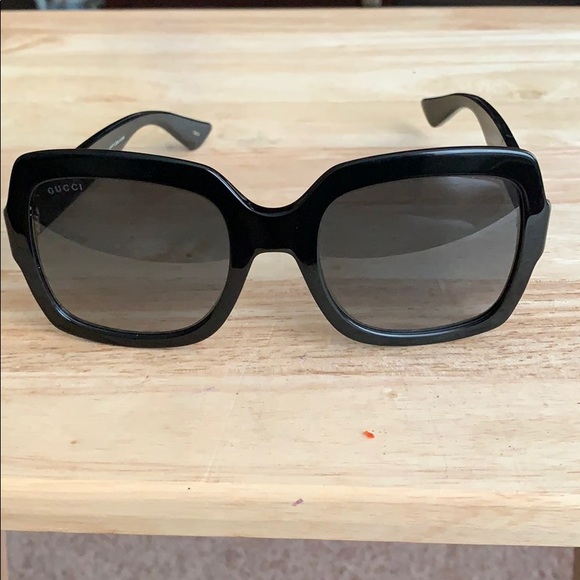 GUCCI women’s designer sunglasses BLACK/BLUE NWOT